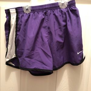 Girls large Nike short